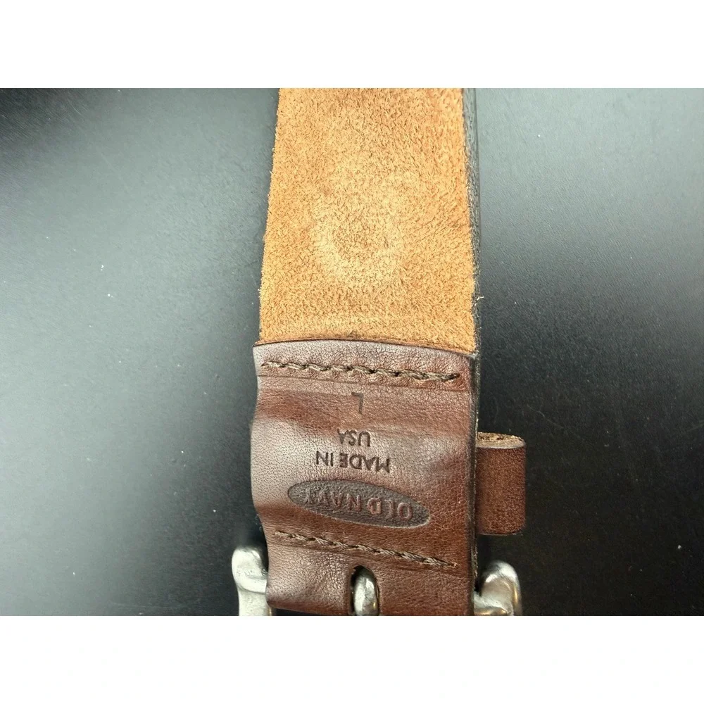 Old Navy Mens Brown Leather Grommet Belt Made in USA Size Large Silver Buckle